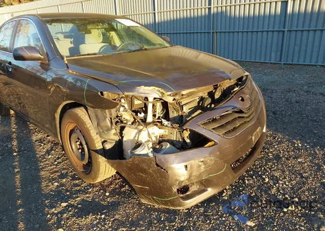 2010 Toyota Camry Le from USA, damaged, VIN 4T1BF3EK0AU032052